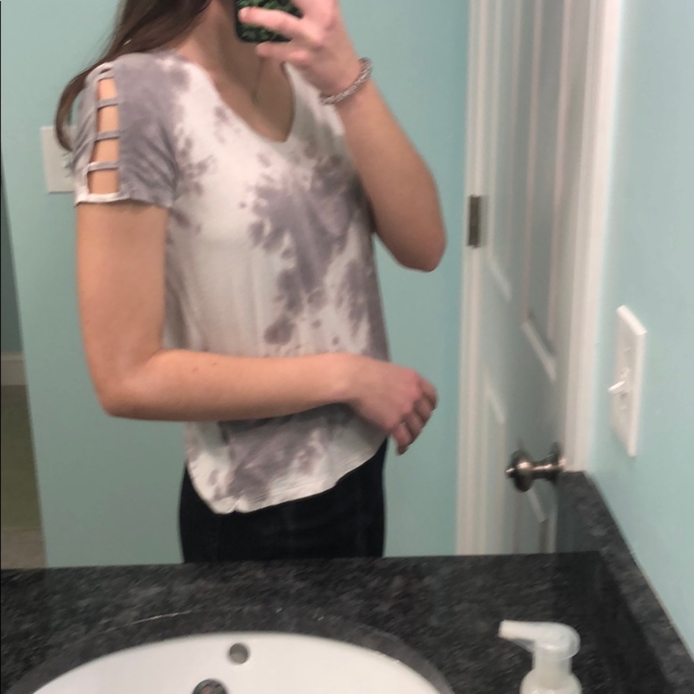 b&w tie dye tshirt